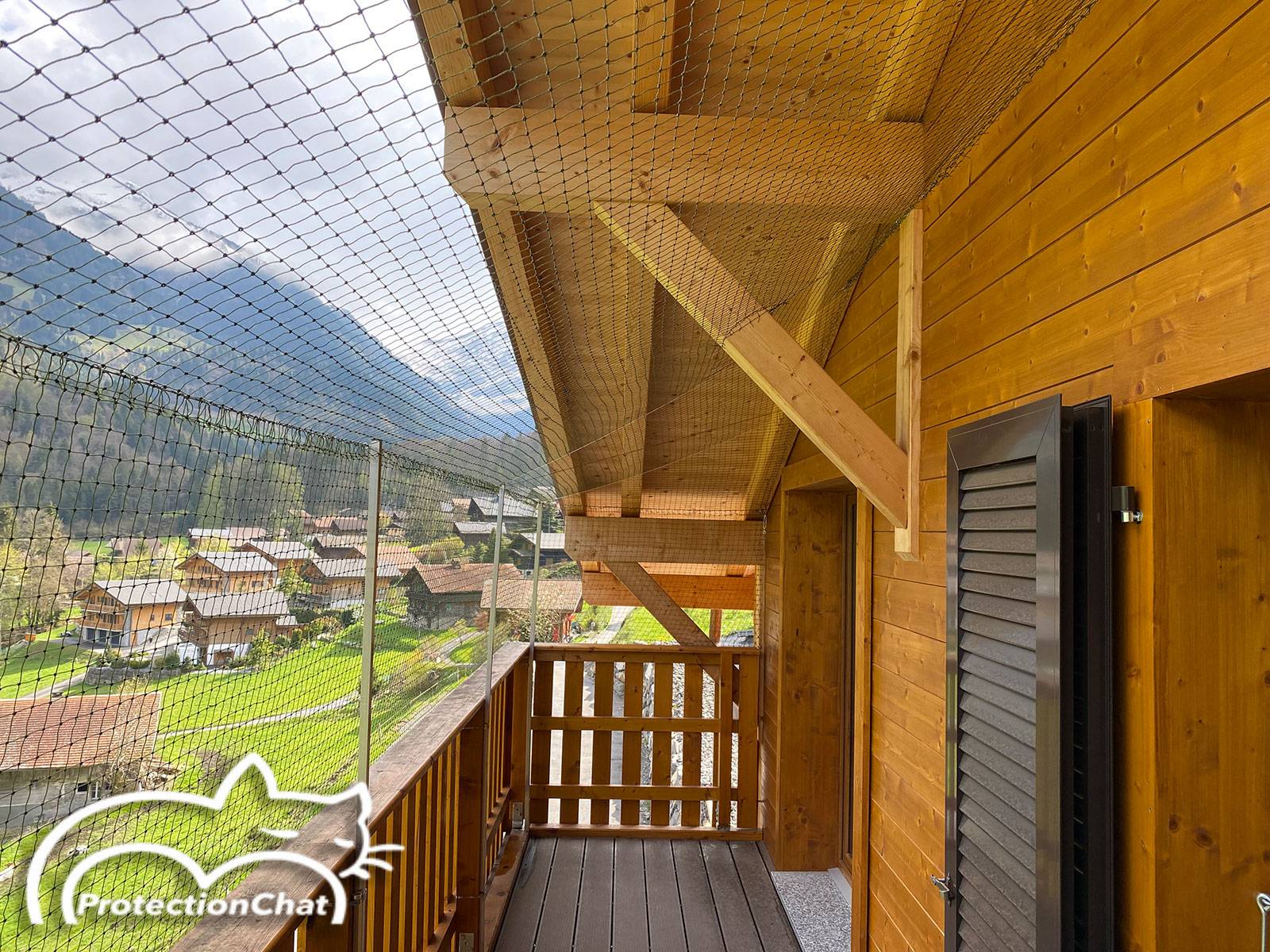 Protection-Chat-Balcon-avec-couverture