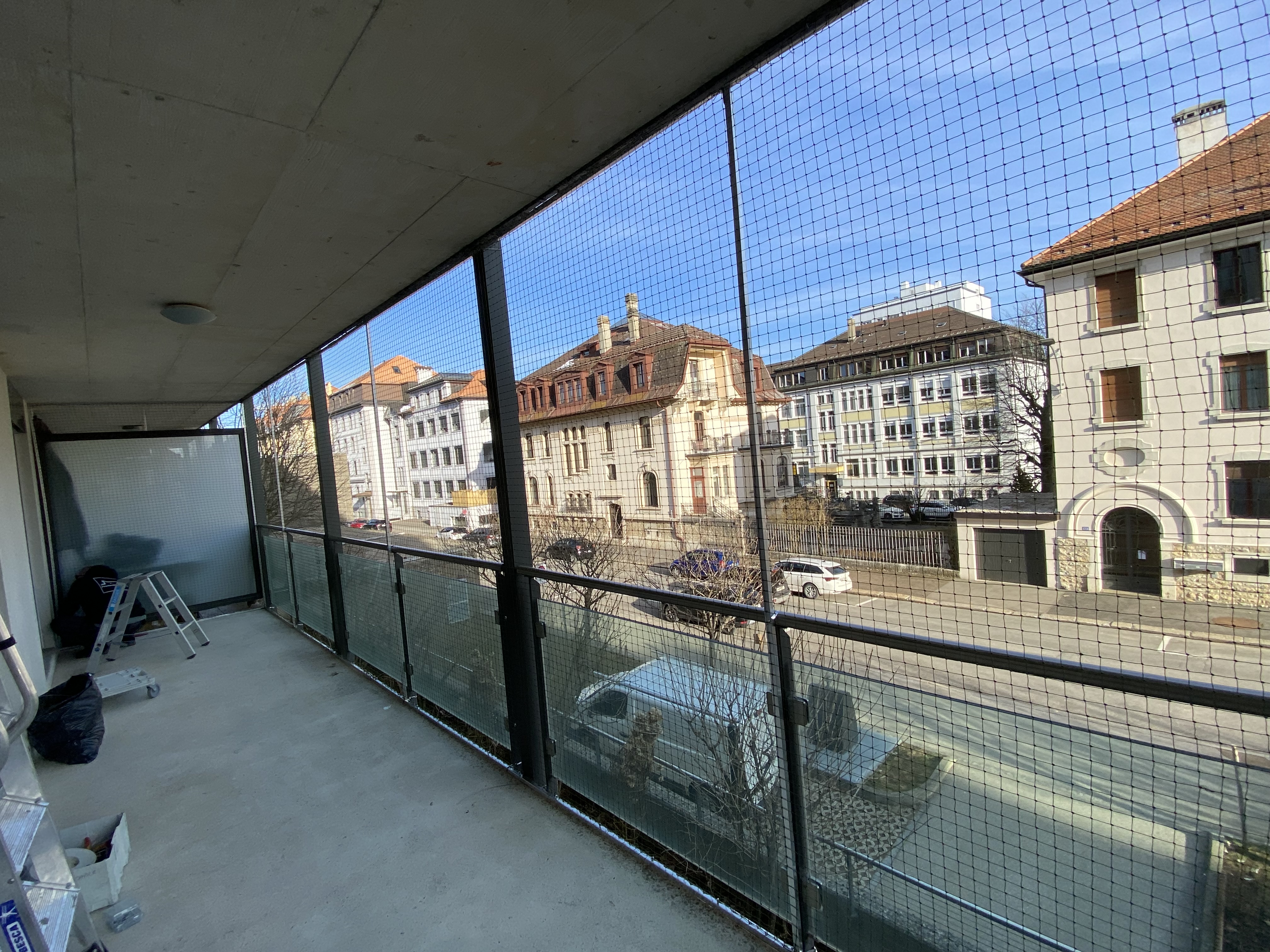 Sécurisation d'un balcon sans percer de trous-02